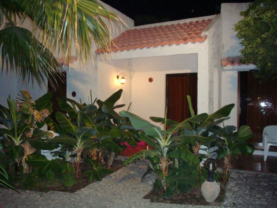 Oasis Hotel Bungalows Afandou Rhodes Экстерьер фото